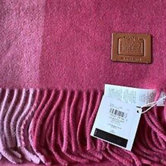 COACH WOOL SCARF BUFFALO PLAID PRINT OVERSIZED MUFFLER IN BRIGHT VIOLET (PINK) - Picture 5 of 5